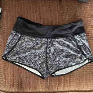 Lululemon 4” shorts